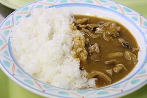 宇都宮大学生協と存じやすのコラボカレーが期間限定で学食に登場します