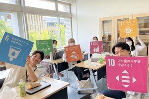 国際学部の学生がSDGsの主要テーマをもとに紛争を考えるワークショップを開催